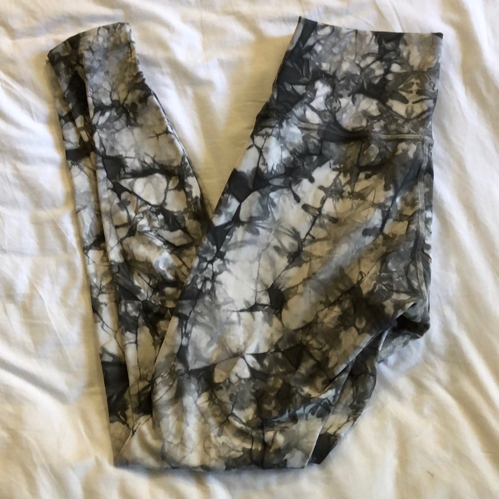Lululemon HIIT training pants